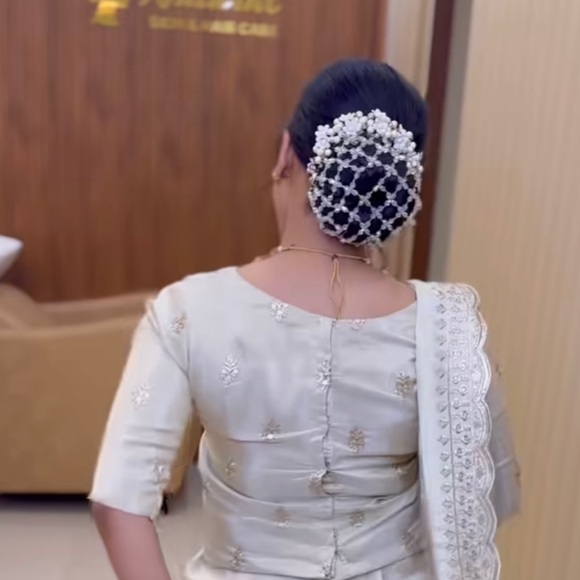 Elegant Gold Beaded Women's Hair Accessory multipurpose decor - Picture 2 of 5